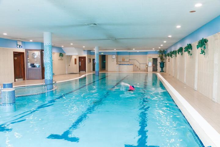 Pools & Facilities