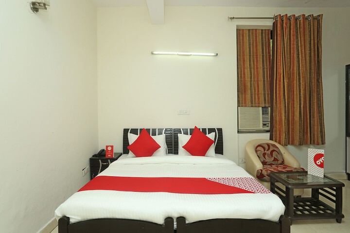 Room 5 of 20