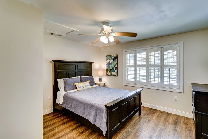 Room 5 of 21