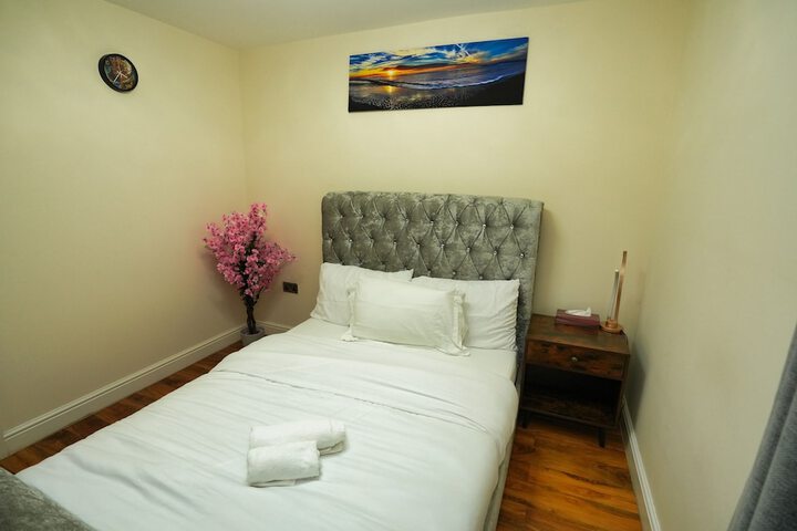 Room 14 of 121