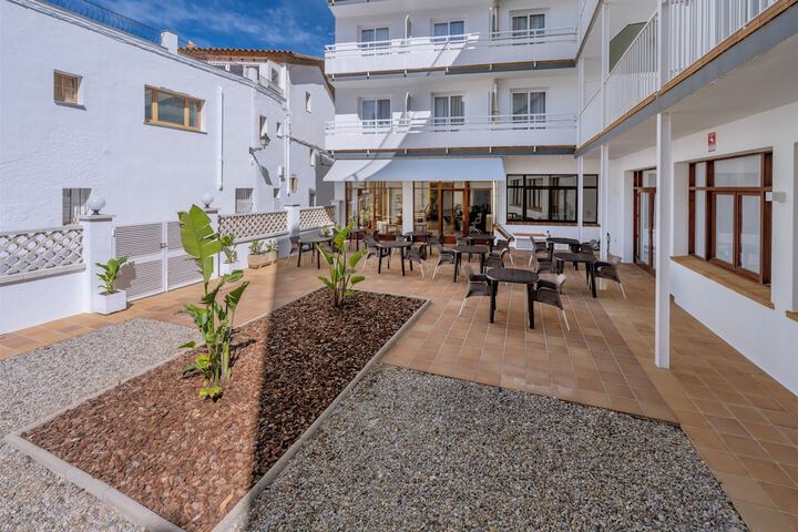 Terrace/Patio 84 of 84
