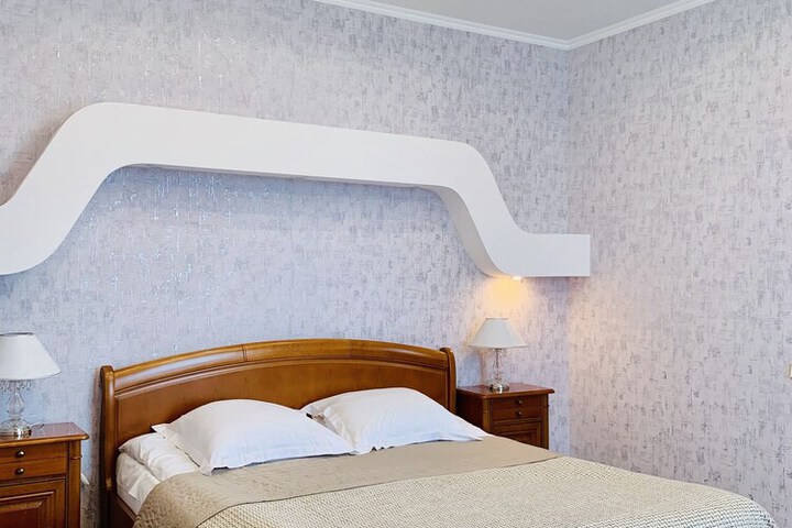 Room 4 of 74