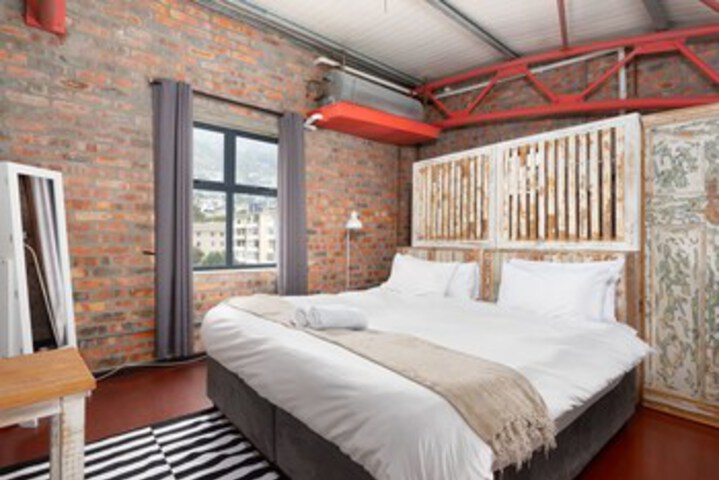 Room 28 of 36