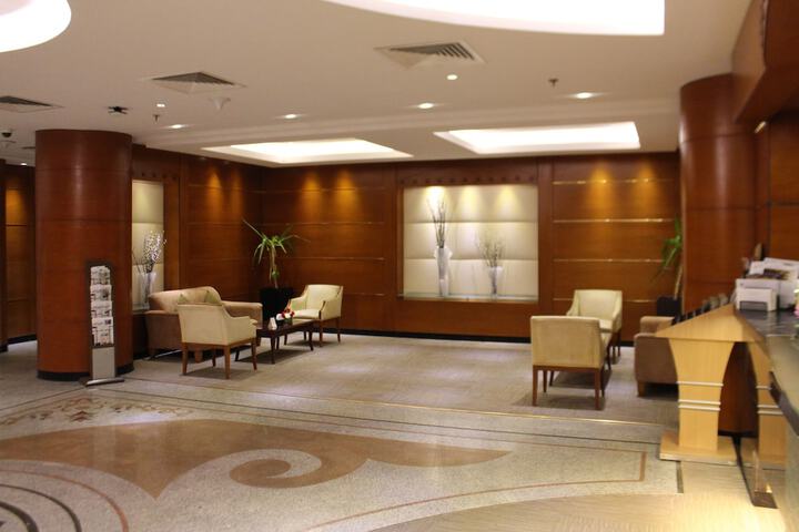 Hotel Lobby
