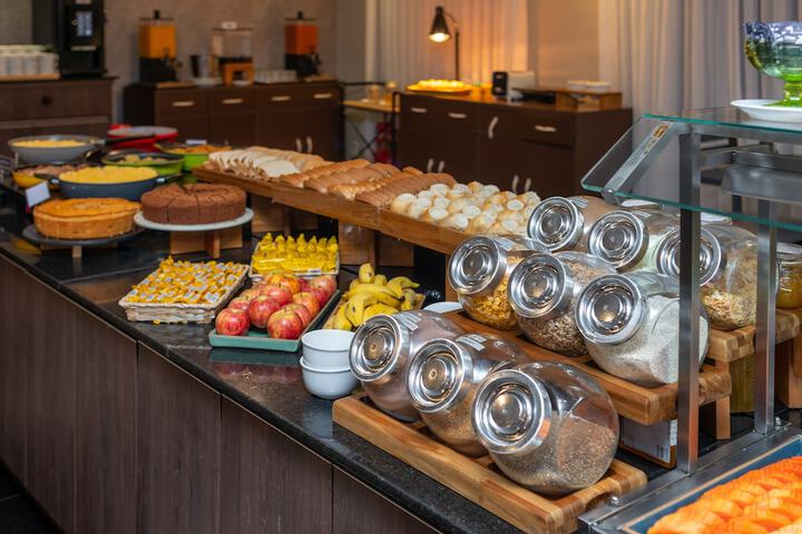 Breakfast/Coffee Service 59 of 83