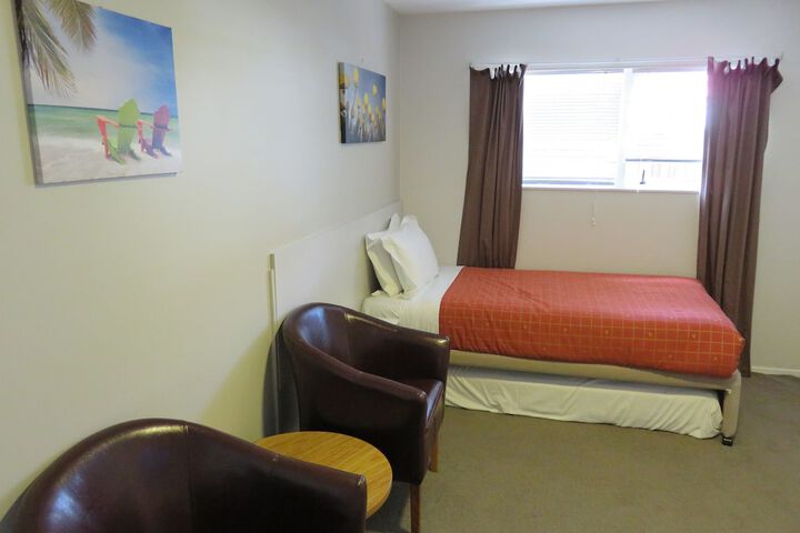 Room 8 of 41