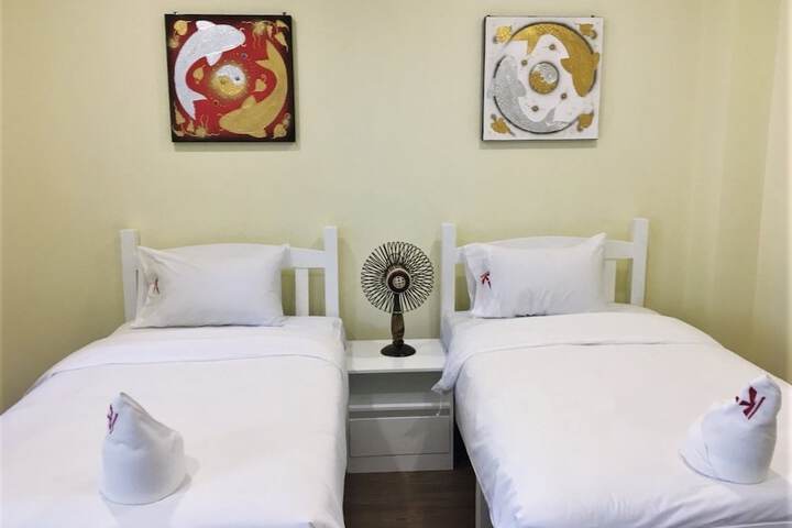 Room 9 of 65
