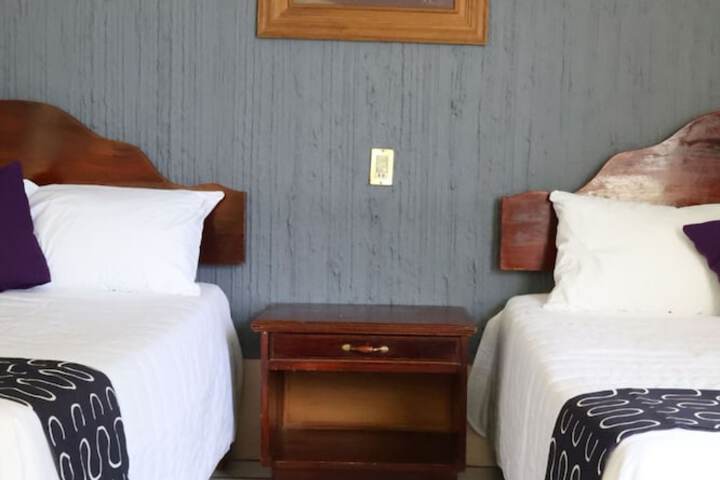 Room 6 of 22