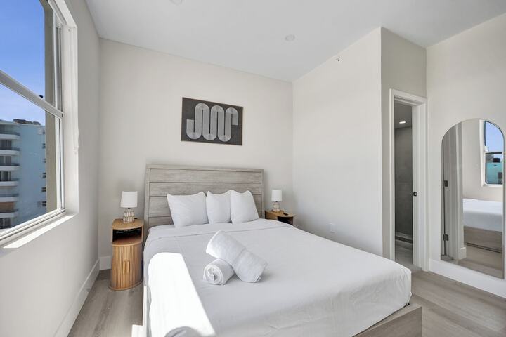 Room 34 of 110