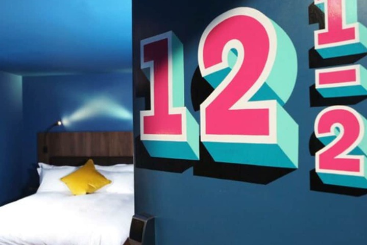 Room 5 of 14