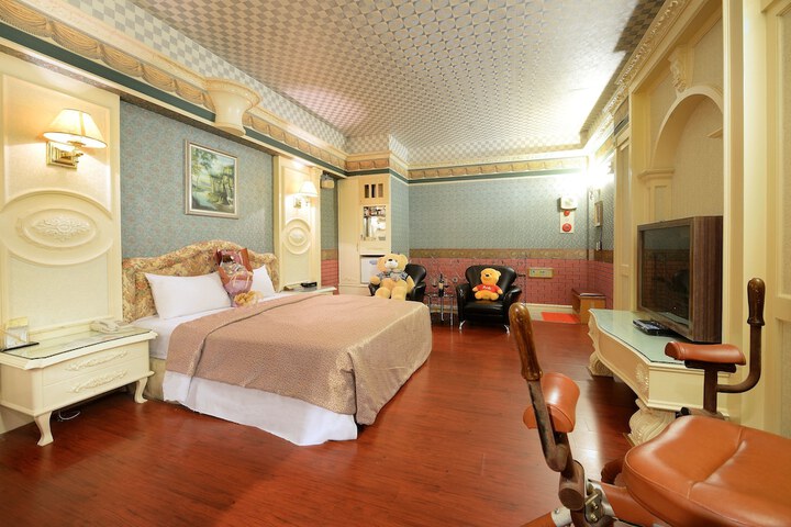 Room 29 of 64