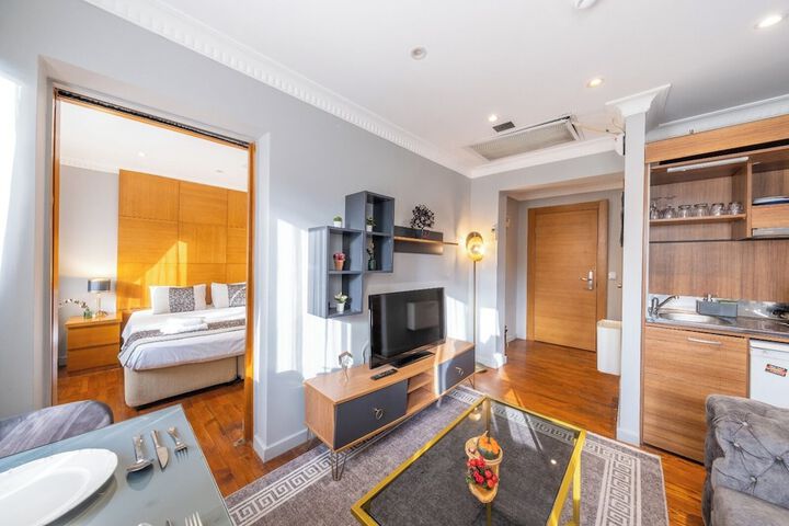 Room 16 of 73