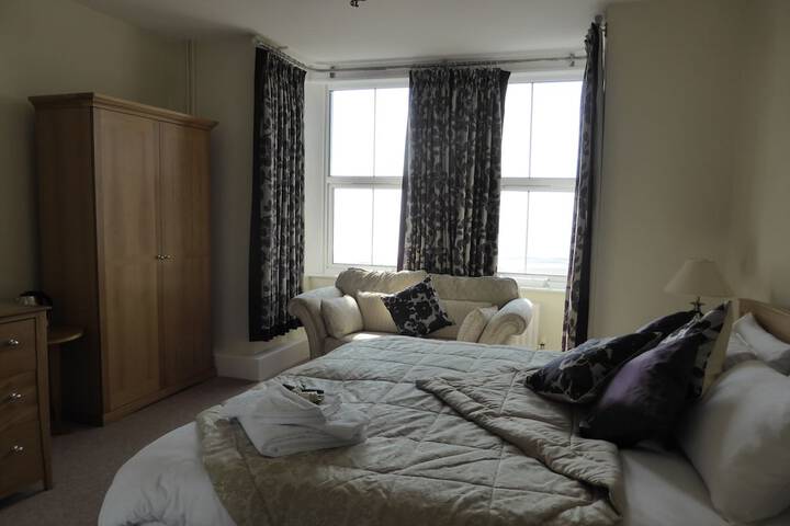 Room 8 of 39