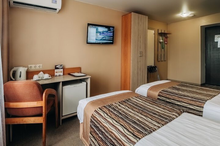 Room 21 of 94