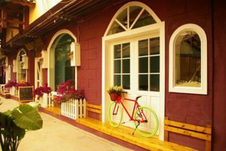 Hotel 4 of 201