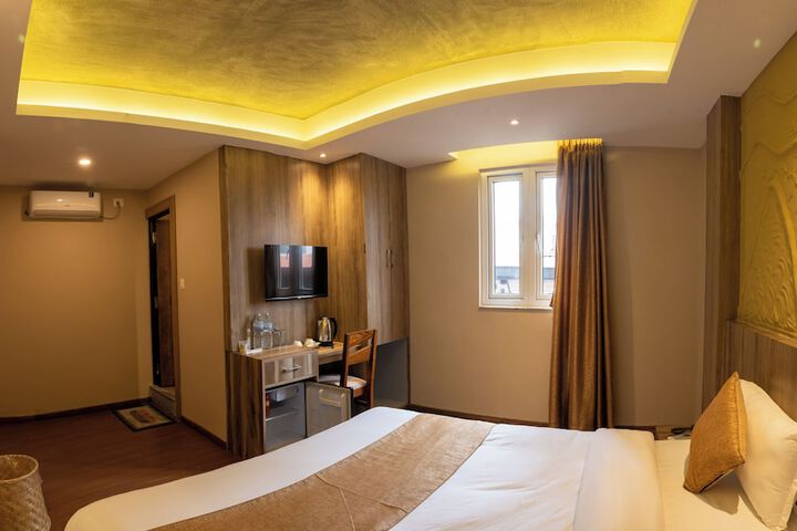Room 9 of 60