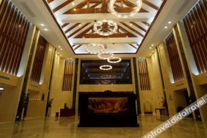 Hotel Interior 4 of 9