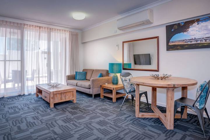 Room 12 of 49