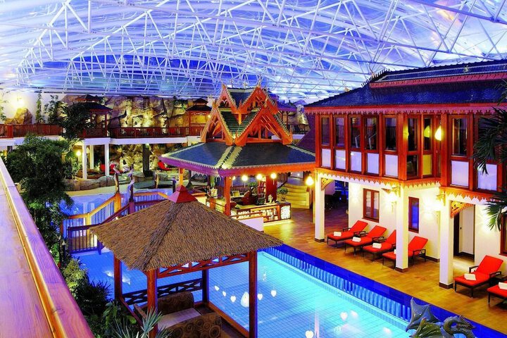 Pools & Facilities