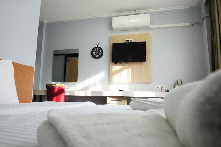 Room 46 of 89