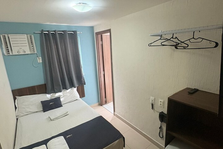 Room 16 of 46