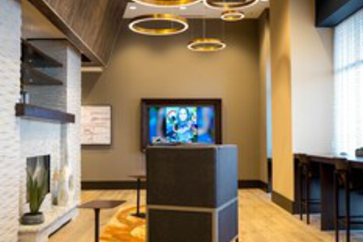Business Center 12 of 47