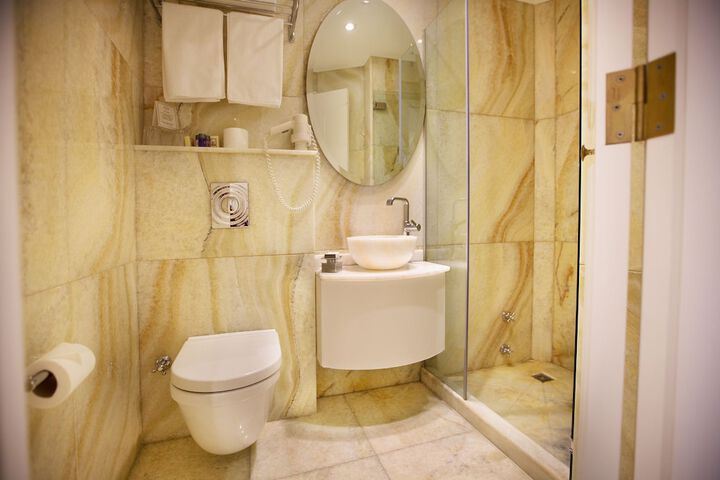 Bathroom Photo