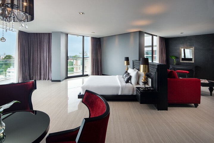 Room 36 of 89