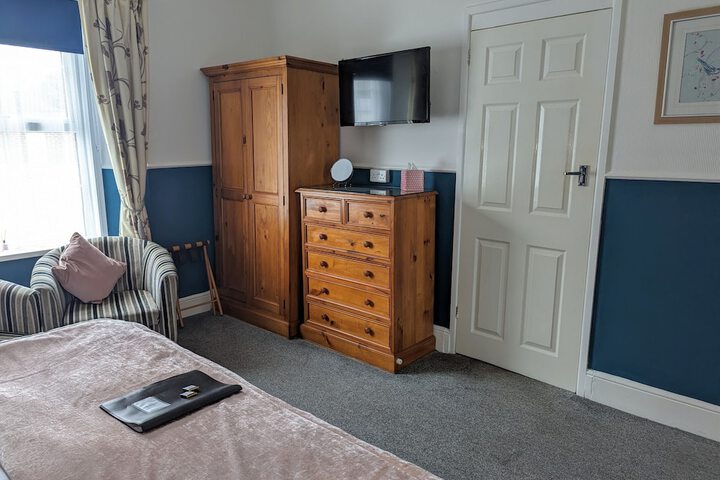 Room 16 of 101