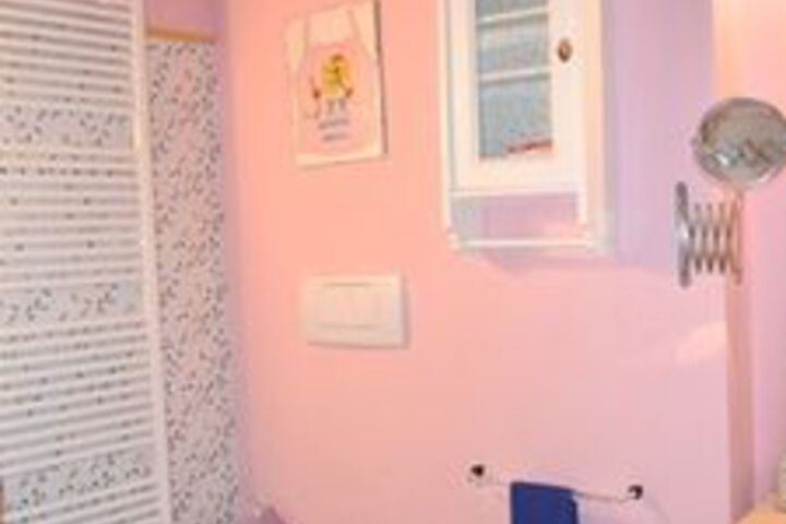 Room 4 of 47