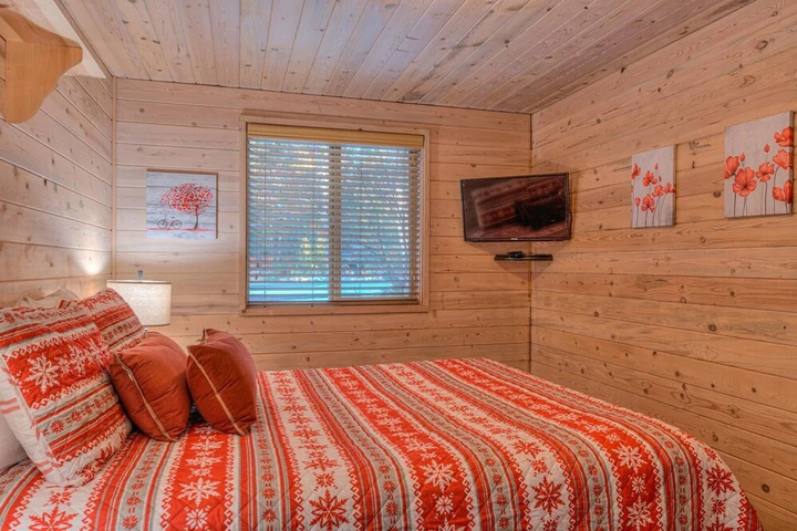 Room 3 of 21