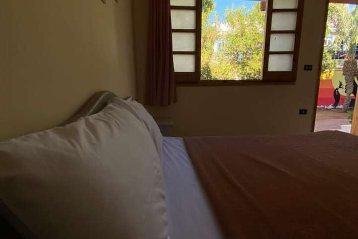 Room 3 of 20
