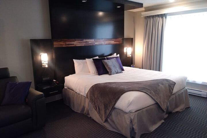 Room 12 of 48