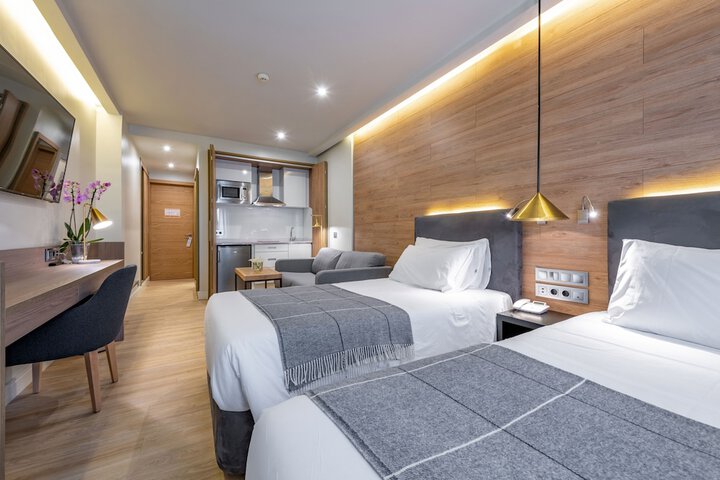 Room 15 of 44