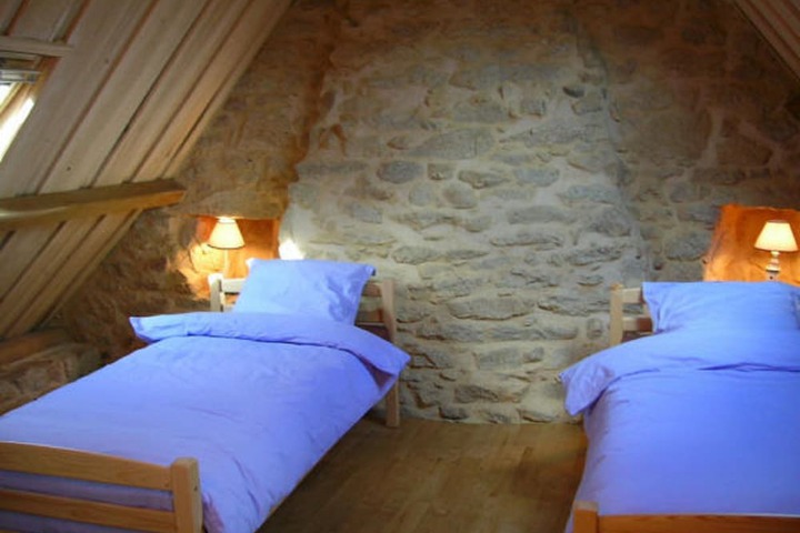 Room 6 of 6