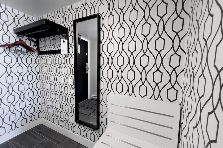 Room 6 of 26
