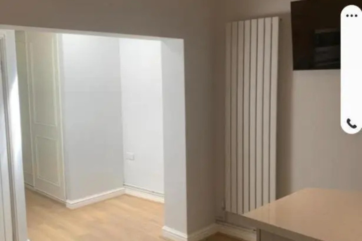 Room 2 of 9