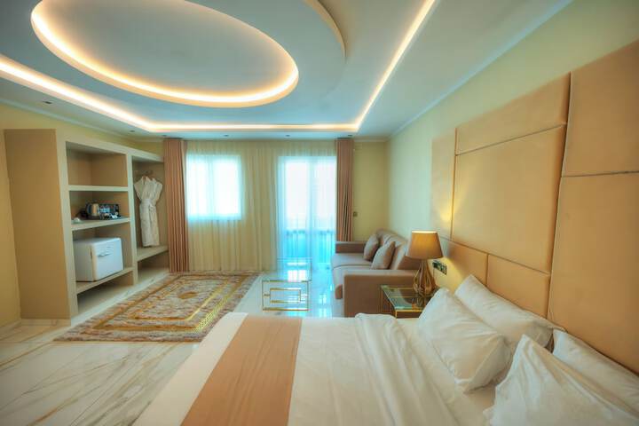 Room 49 of 117