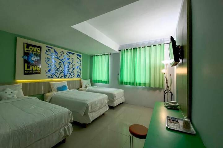 Room 3 of 36
