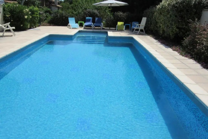 Pool 16 of 29