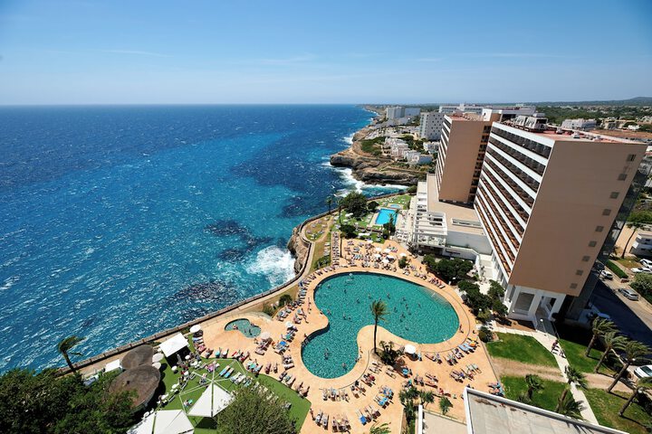 Alua Calas de Mallorca Resort in Manacor