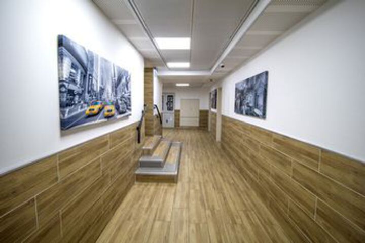 Ballroom/Hall 15 of 30