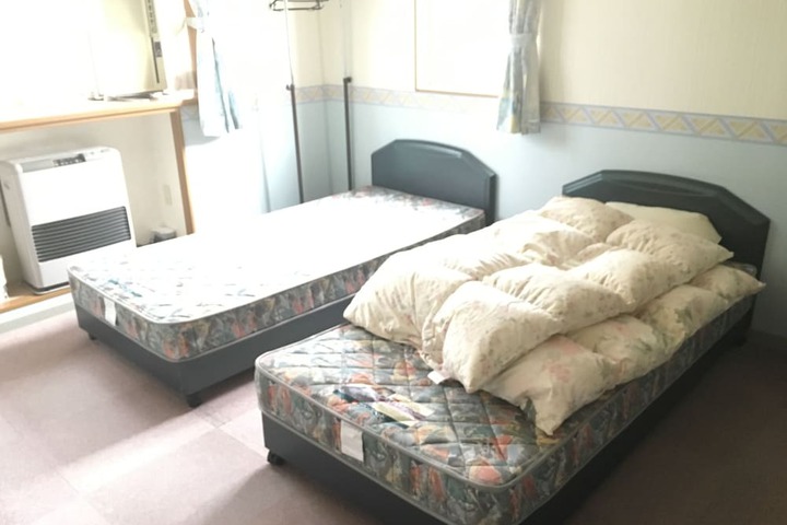 Room 3 of 31