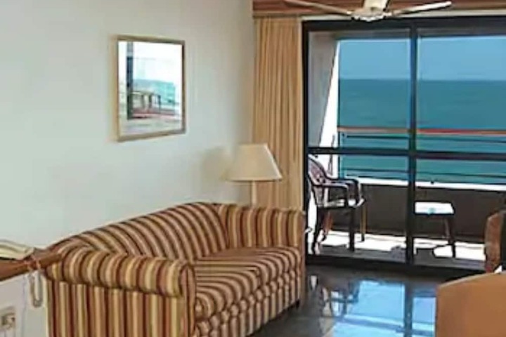 Room 5 of 20