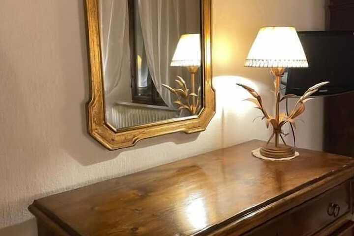 Room 15 of 53