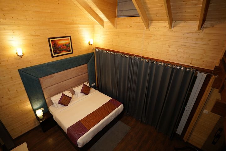 Room 19 of 33