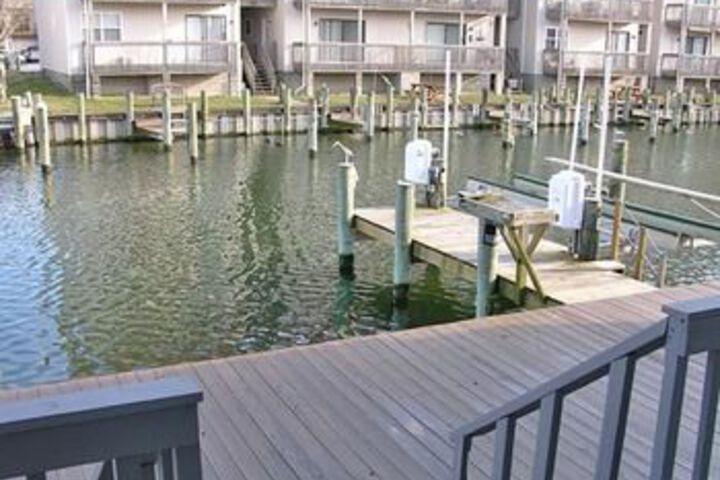 Dock