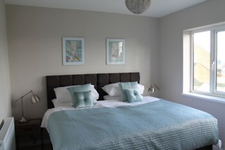 Room 8 of 34