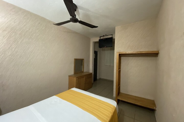 Room 21 of 30