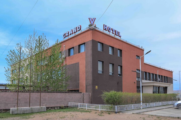 V Hotel & Event Hall in Moron